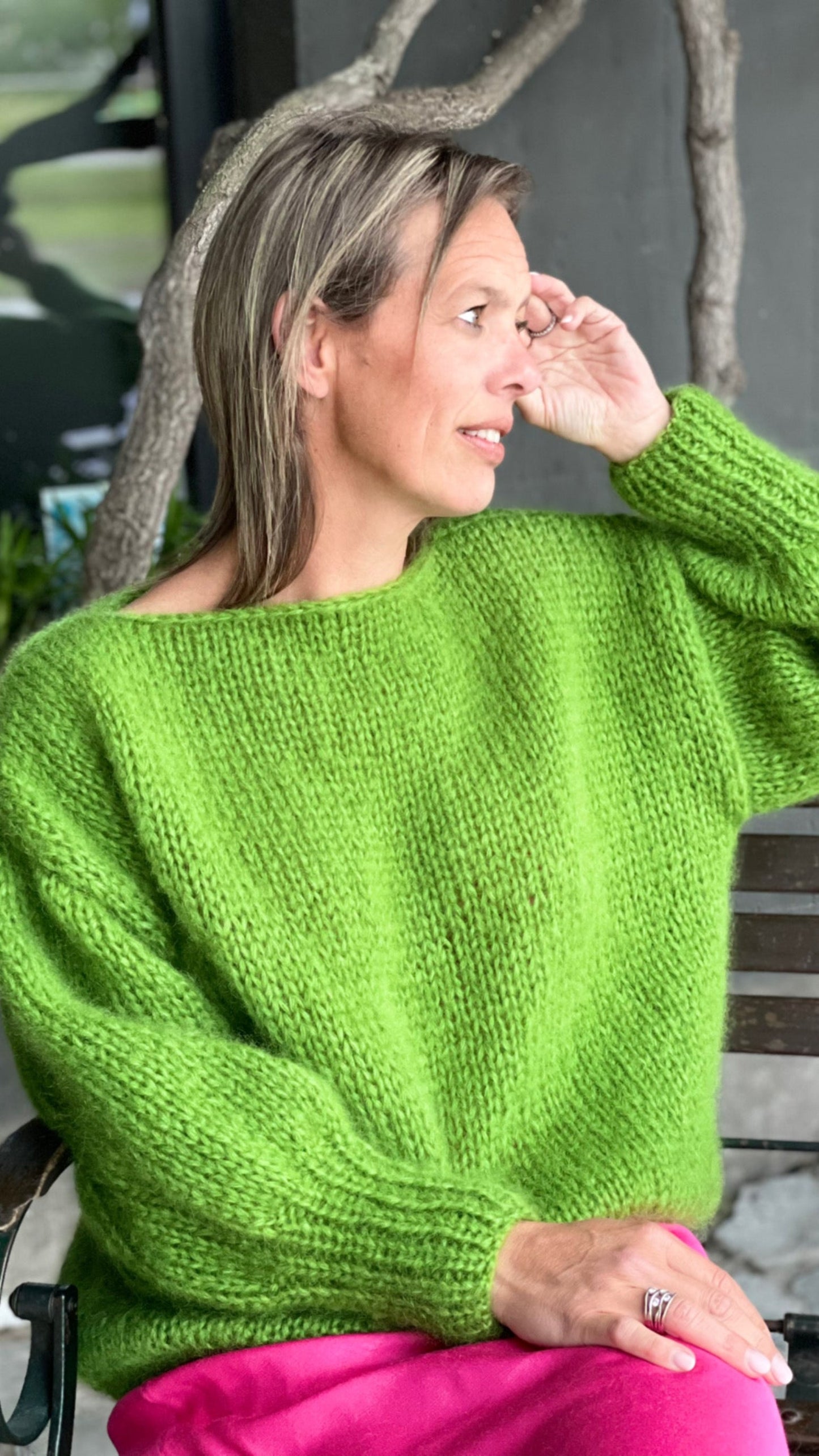 Oversized pullover met accent mouw