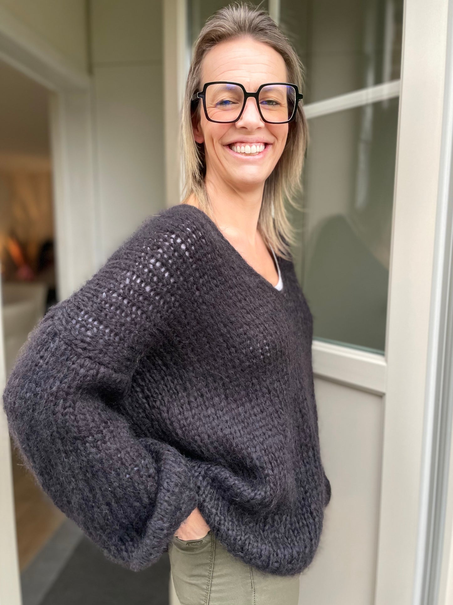 Pullover V-neck
